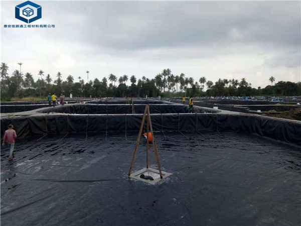 农村人畜饮水工程中蓄水池的防渗方法