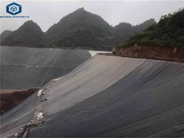 化工矿防渗膜应用在化工矿工程