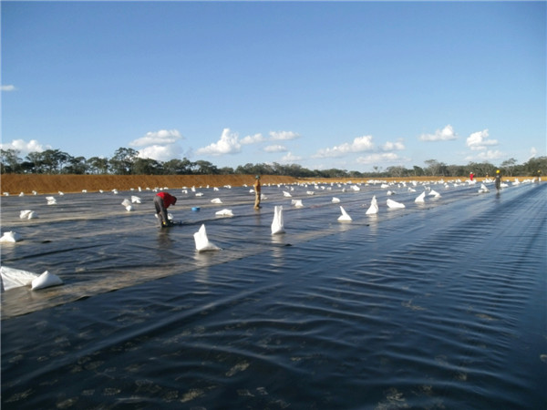 尾矿坝土工膜应用内蒙化工工程