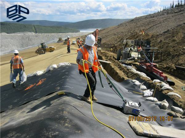 垃圾填埋土工膜应用于垃圾填埋工程